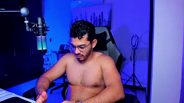 Snapshot of BrunoD31 chatting on October 29, 2025, 4:37 am BrunoD31 online show from October 29, 2025, 4:37 am