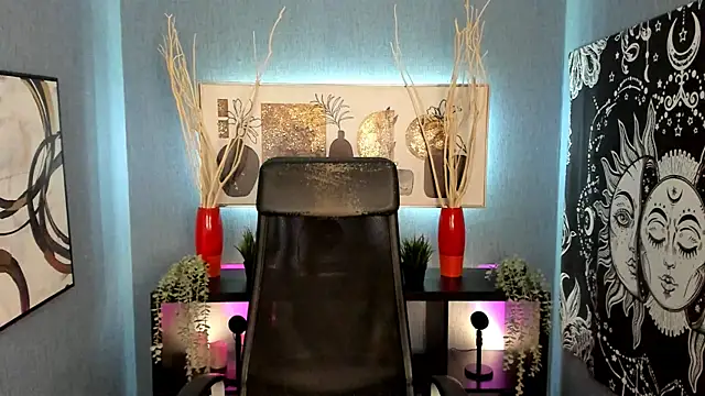 Snapshot of Lella_Ryann_ chatting on January 5, 2025, 9:36 pm Lella Ryann online show from January 5, 2025, 9:36 pm