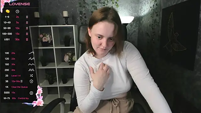 Snapshot of Lella_Ryann_ chatting on February 5, 2025, 10:01 pm Lella Ryann online show from February 5, 2025, 10:01 pm