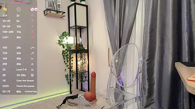 Snapshot of Lella_Ryann_ chatting on February 14, 2025, 7:12 pm Lella Ryann online show from February 14, 2025, 7:12 pm