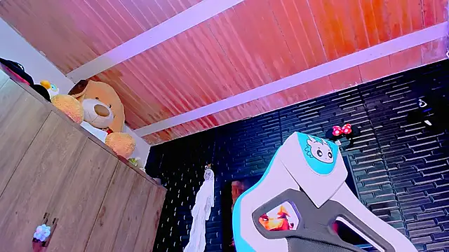 Snapshot of missycanoo chatting on September 18, 2025, 2:19 pm missycanoo online show from September 18, 2025, 2:19 pm