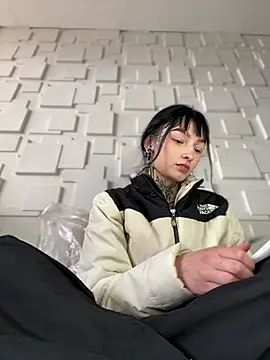 Annie LS online show from January 8, 2025, 2:35 pm