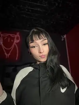 Annie LS online show from February 17, 2025, 7:42 pm