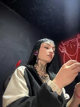 Annie LS online show from March 13, 2025, 6:56 pm