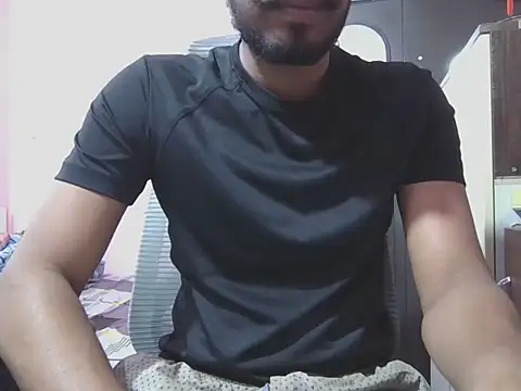 KissesBoyAD online show from October 27, 2025, 5:28 pm