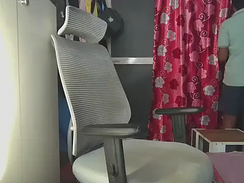 KissesBoyAD online show from February 23, 2026, 7:11 pm