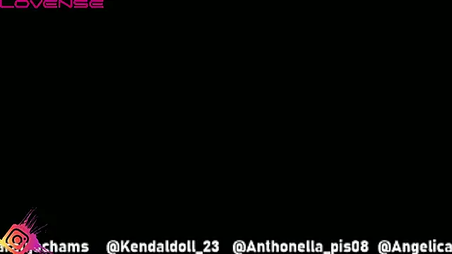 Snapshot of hotexoticbrunettes_24cm chatting on September 30, 2025, 9:25 am hotexoticbrunettes 24cm online show from September 30, 2025, 9:25 am