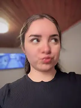 imlindapink online show from January 8, 2026, 6:43 pm