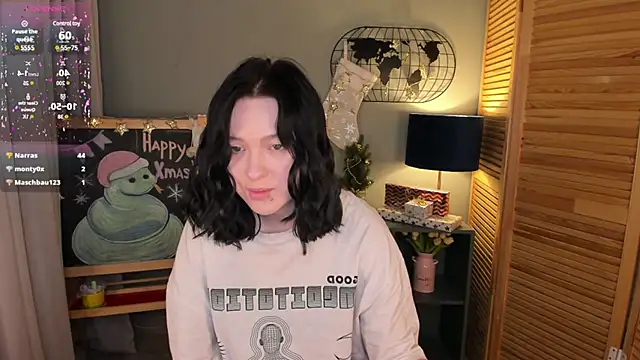 fiamoory online show from December 7, 2024, 4:42 am