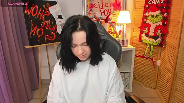 fiamoory online show from December 28, 2024, 4:30 am