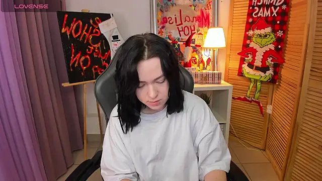 fiamoory online show from December 29, 2024, 7:17 am