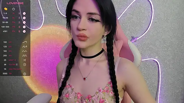 Molly Crystall online show from June 26, 2026, 2:49 am