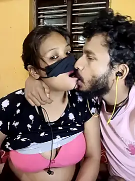 Snapshot of Radhikadavi879 chatting on January 23, 2025, 7:07 pm Radhikadavi879 online show from January 23, 2025, 7:07 pm