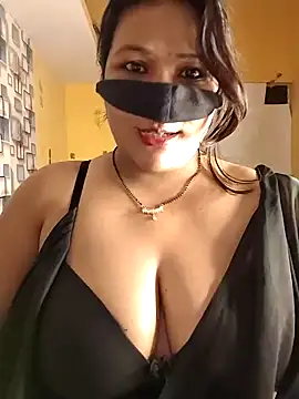 Snapshot of Radhikadavi879 chatting on September 11, 2025, 7:25 pm Radhikadavi879 online show from September 11, 2025, 7:25 pm