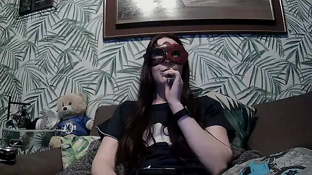 LexiSnowUK online show from April 3, 2026, 8:56 am