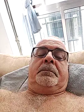 Satiro Sevilla online show from September 15, 2025, 5:13 pm