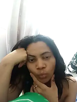 Snapshot of PenelopeShine chatting on February 8, 2025, 1:22 pm PenelopeShine online show from February 8, 2025, 1:22 pm