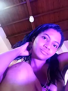 Snapshot of PenelopeShine chatting on February 9, 2025, 9:47 am PenelopeShine online show from February 9, 2025, 9:47 am