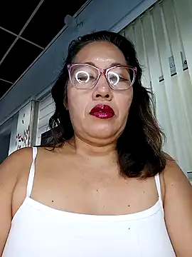 Snapshot of anniecoopeer chatting on January 7, 2025, 11:58 am anniecoopeer online show from January 7, 2025, 11:58 am