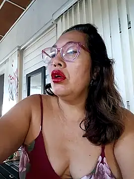 Snapshot of anniecoopeer chatting on January 11, 2025, 12:18 pm anniecoopeer online show from January 11, 2025, 12:18 pm