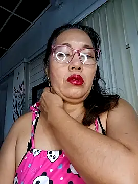 Snapshot of anniecoopeer chatting on January 25, 2025, 12:05 pm anniecoopeer online show from January 25, 2025, 12:05 pm