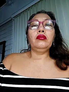 Snapshot of anniecoopeer chatting on January 27, 2025, 12:37 pm anniecoopeer online show from January 27, 2025, 12:37 pm