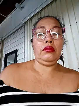 Snapshot of anniecoopeer chatting on January 27, 2025, 3:50 pm anniecoopeer online show from January 27, 2025, 3:50 pm