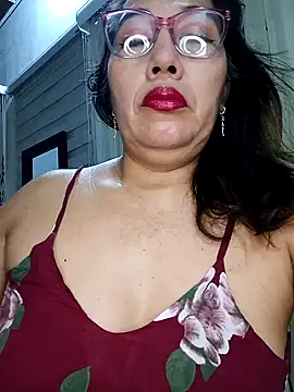 Snapshot of anniecoopeer chatting on February 2, 2025, 1:34 am anniecoopeer online show from February 2, 2025, 1:34 am