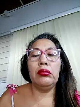 Snapshot of anniecoopeer chatting on February 6, 2025, 11:43 am anniecoopeer online show from February 6, 2025, 11:43 am
