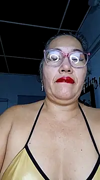 Snapshot of anniecoopeer chatting on February 15, 2025, 10:10 pm anniecoopeer online show from February 15, 2025, 10:10 pm