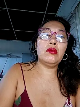 Snapshot of anniecoopeer chatting on February 17, 2025, 8:58 pm anniecoopeer online show from February 17, 2025, 8:58 pm