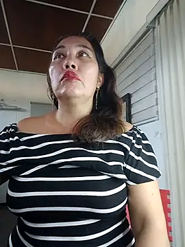 Snapshot of anniecoopeer chatting on March 4, 2025, 10:05 pm anniecoopeer online show from March 4, 2025, 10:05 pm