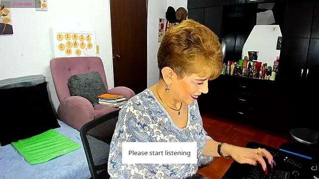 Angelina Stone 65 online show from May 4, 2026, 9:55 pm