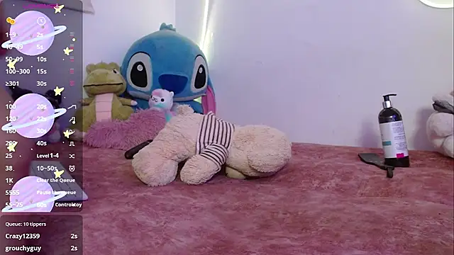 evie cloud online show from October 11, 2025, 3:39 am