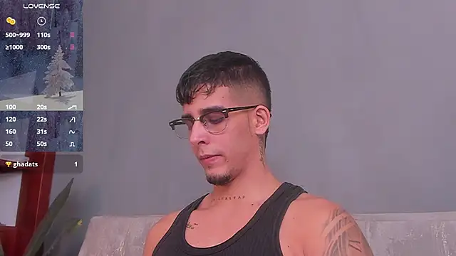 Snapshot of iamcamiloo_ chatting on December 11, 2024, 3:35 am iamcamiloo  online show from December 11, 2024, 3:35 am