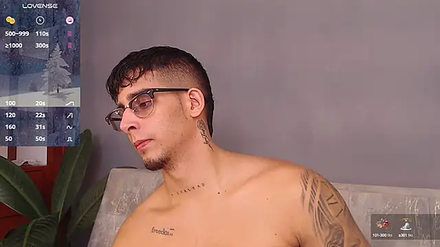 Snapshot of iamcamiloo_ chatting on December 12, 2024, 3:43 am iamcamiloo  online show from December 12, 2024, 3:43 am