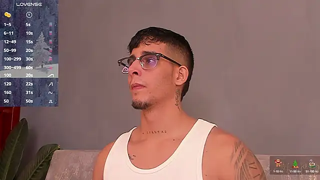 Snapshot of iamcamiloo_ chatting on December 13, 2024, 4:11 am iamcamiloo  online show from December 13, 2024, 4:11 am