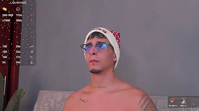 Snapshot of iamcamiloo_ chatting on December 15, 2024, 12:29 am iamcamiloo  online show from December 15, 2024, 12:29 am