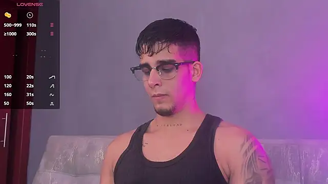 Snapshot of iamcamiloo_ chatting on January 9, 2025, 6:27 am iamcamiloo  online show from January 9, 2025, 6:27 am