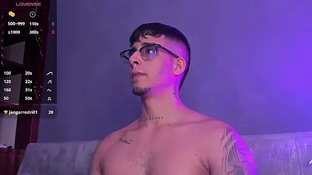 Snapshot of iamcamiloo_ chatting on January 11, 2025, 1:01 pm iamcamiloo  online show from January 11, 2025, 1:01 pm