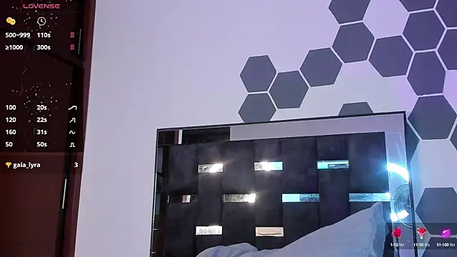 Snapshot of iamcamiloo_ chatting on February 4, 2025, 1:45 am iamcamiloo  online show from February 4, 2025, 1:45 am