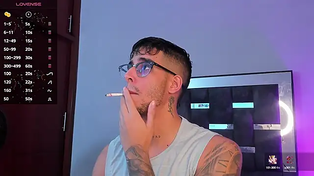 Snapshot of iamcamiloo_ chatting on March 4, 2025, 1:34 am iamcamiloo  online show from March 4, 2025, 1:34 am