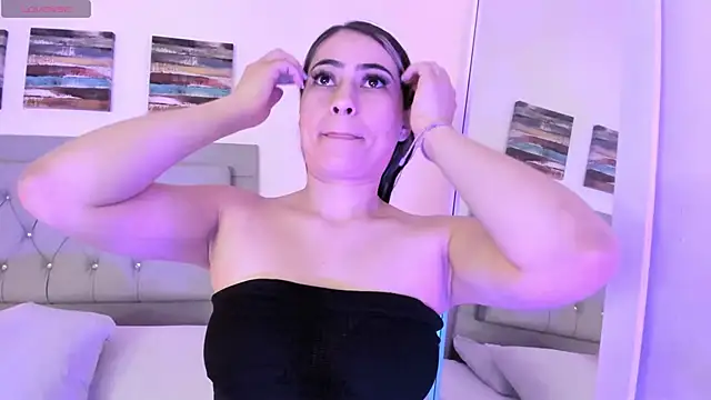 Snapshot of samanthasweeth chatting on January 24, 2025, 1:36 pm samanthasweeth online show from January 24, 2025, 1:36 pm