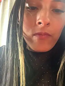 Snapshot of cami_leon chatting on January 28, 2025, 6:49 pm cami leon online show from January 28, 2025, 6:49 pm