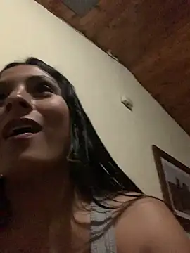 Snapshot of cami_leon chatting on February 18, 2025, 7:10 am cami leon online show from February 18, 2025, 7:10 am
