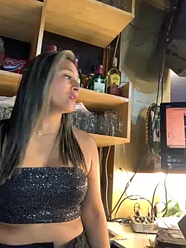 Snapshot of cami_leon chatting on March 14, 2025, 2:20 am cami leon online show from March 14, 2025, 2:20 am