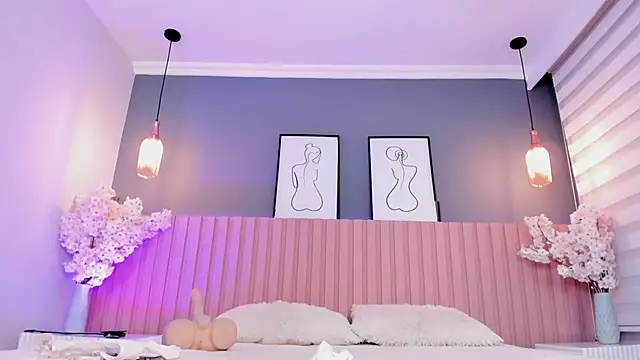 Snapshot of babee_sophie chatting on October 29, 2025, 3:20 am babee sophie online show from October 29, 2025, 3:20 am