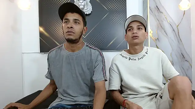 Snapshot of JordanAndAndrew chatting on March 5, 2026, 9:44 pm JordanAndAndrew online show from March 5, 2026, 9:44 pm