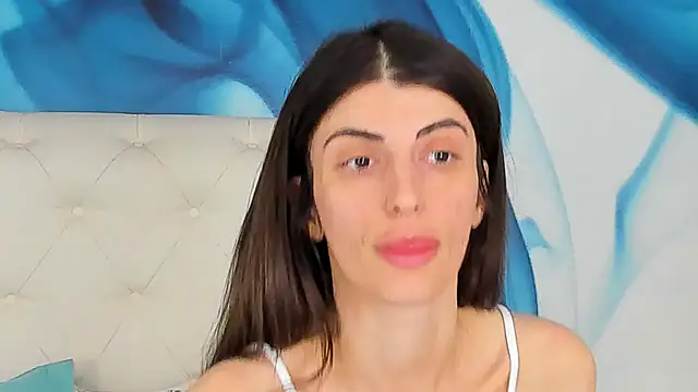 SkinnyDolly online show from July 9, 2026, 4:49 am