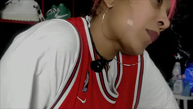 Indianbrownie online show from January 16, 2026, 8:24 pm